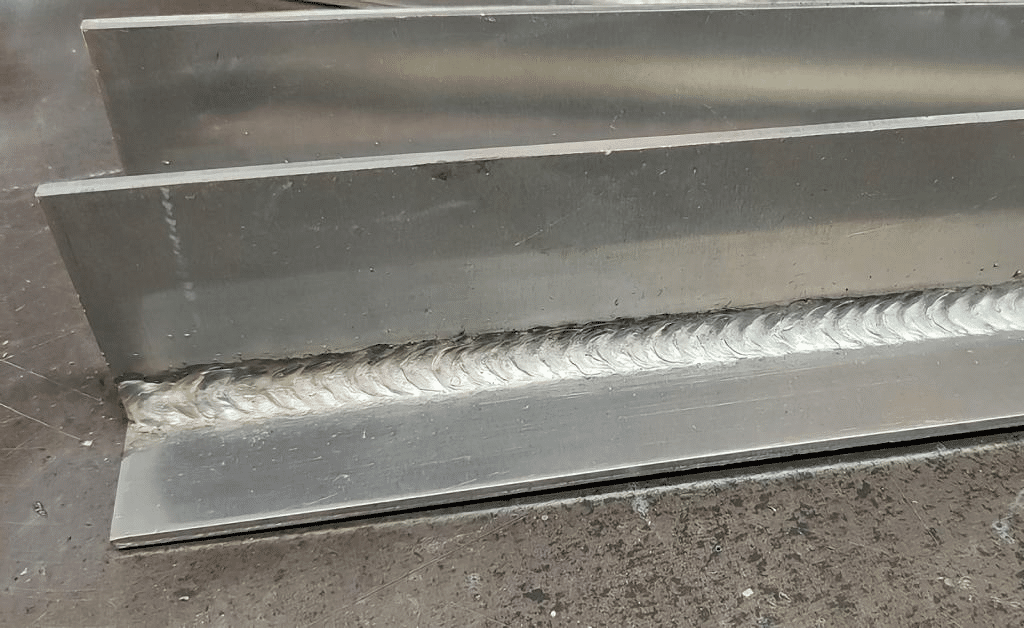 Pulse MIG welding aluminum